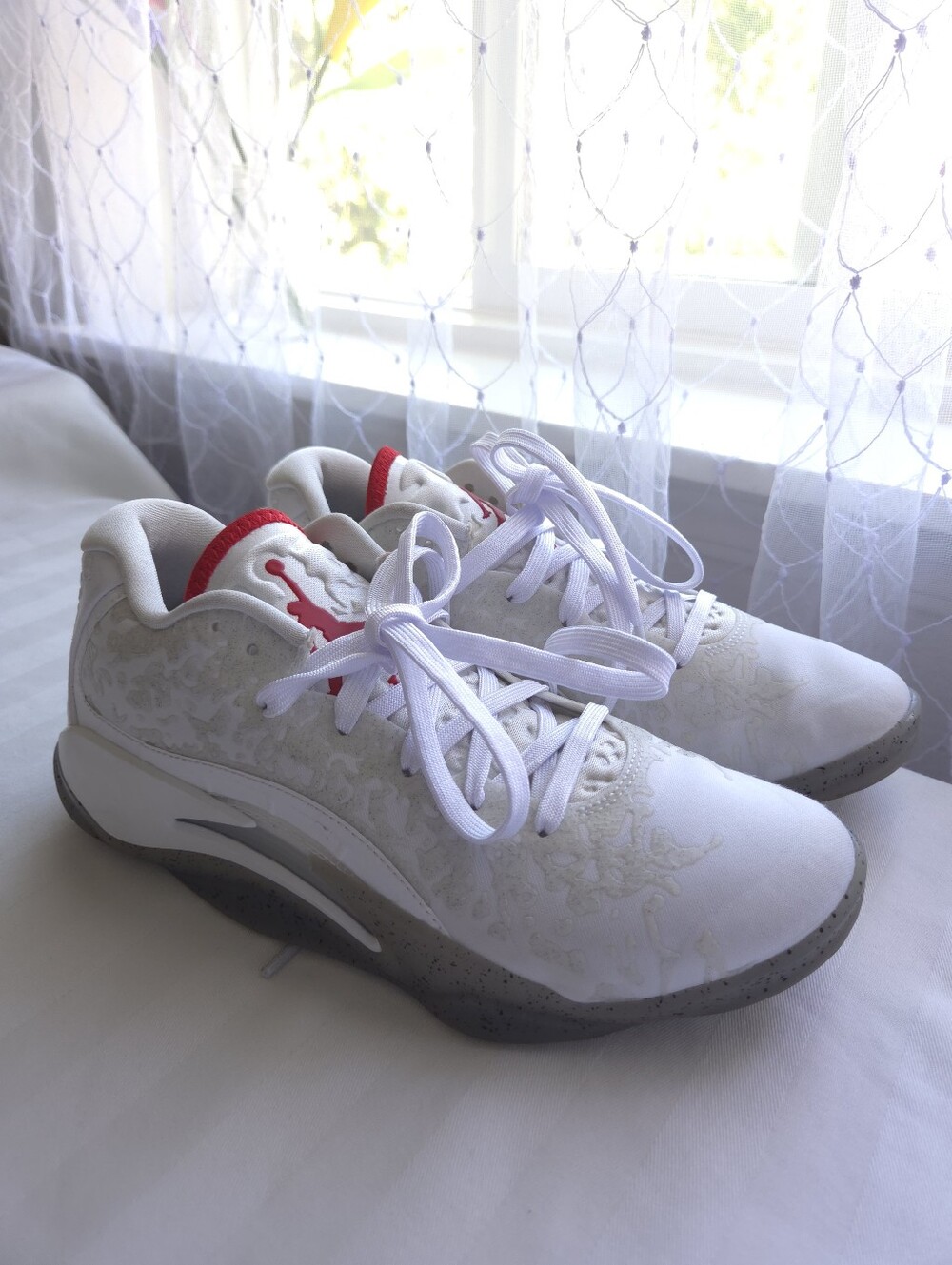 Nike Jordan Zion 3 Fresh Paint Kids Youth Size 6.5Y